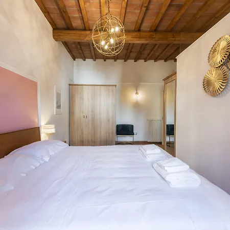 Rose By Mmega Διαμέρισμα Φλωρεντία